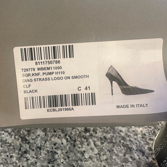 Authentic Balenciaga Black Leather Pumps - Picture 9 of 10